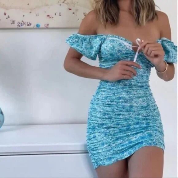 For Love & Lemons Blue Floral Alana Ruched Mini Dress | Bodycon Puff Sleeves - Picture 3 of 11